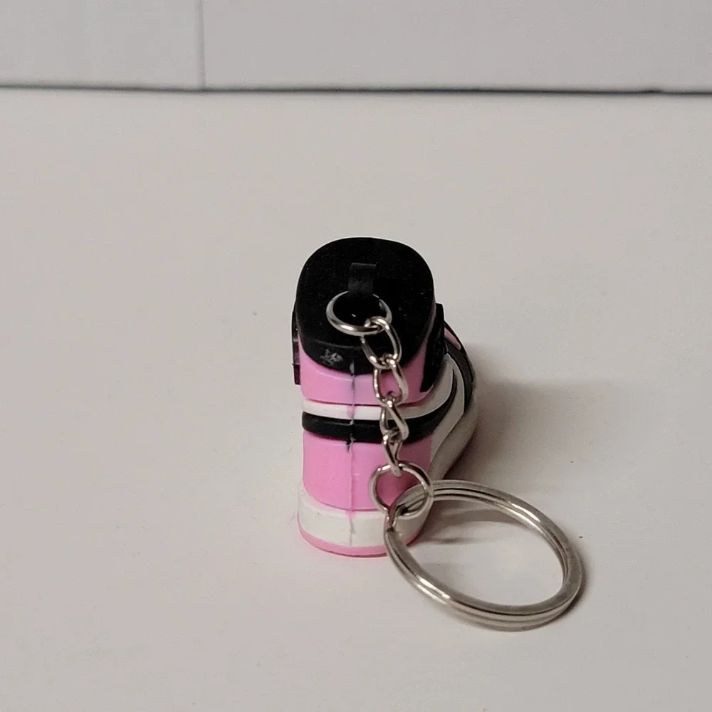Swoosh Keychain Pink, Black & White